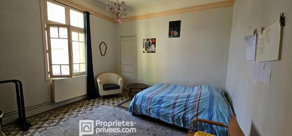 Maison de caractère  6 pièces Perpignan centre avec local / garage de 70 m²