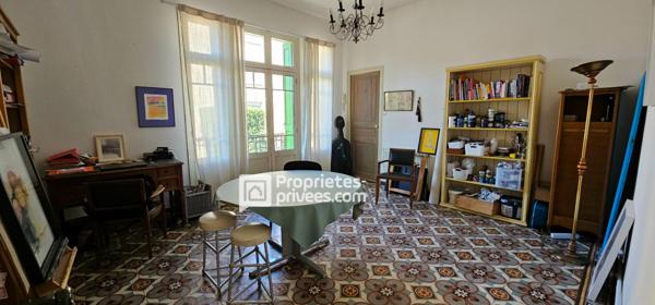 Maison de caractère  6 pièces Perpignan centre avec local / garage de 70 m²
