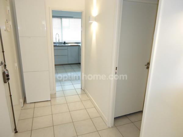 Appartement 4 pièces / 3 Chambres - 95 m2 - 168 000 € FAI