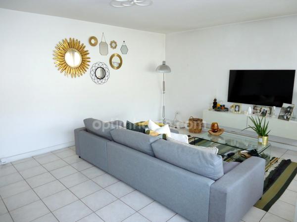 Appartement 4 pièces / 3 Chambres - 95 m2 - 168 000 € FAI