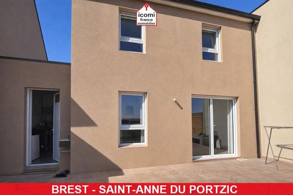 A VENDRE - MAISON - DE 2025 - SECTEUR CALME - VUE DEGAGEE - 3 CHAMBRES POSSIBLE 4 - STATIONNEMENT SUR LA PROPRIETE - GARAGE A VELOS - TERRAIN CLOS - TERRASSE DE 46 M²