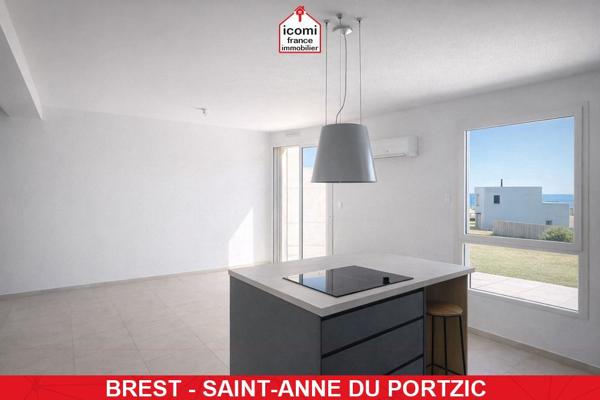 A VENDRE - MAISON - DE 2025 - SECTEUR CALME - VUE DEGAGEE - 3 CHAMBRES POSSIBLE 4 - STATIONNEMENT SUR LA PROPRIETE - GARAGE A VELOS - TERRAIN CLOS - TERRASSE DE 46 M²