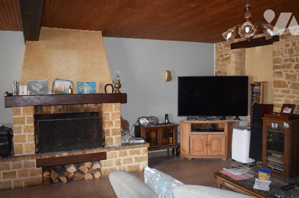 MAISON SITUEE A TAIZE AIZIE