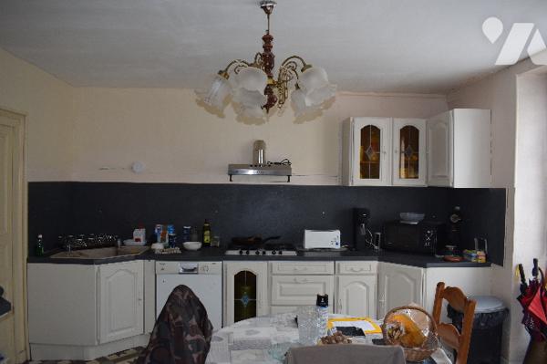 MAISON SITUEE A TAIZE AIZIE