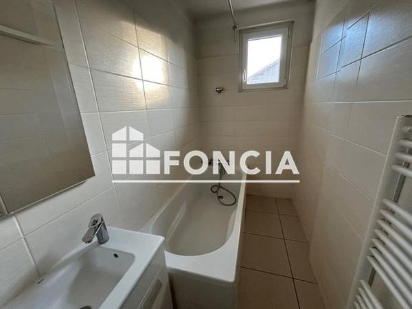 Location Maison 4 pièces 107.37 m² - 50 ROUTE DE VOURLES Saint Genis Laval 69230