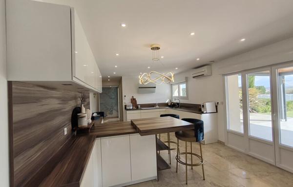 Maison de 270 m²