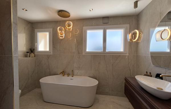 Maison de 270 m²