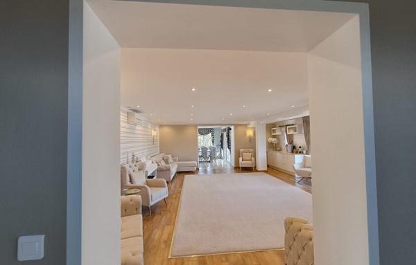 Maison de 270 m²
