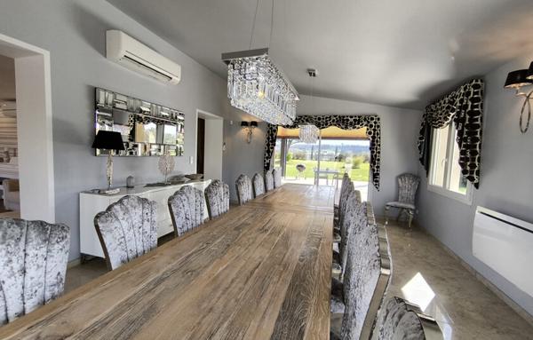 Maison de 270 m²