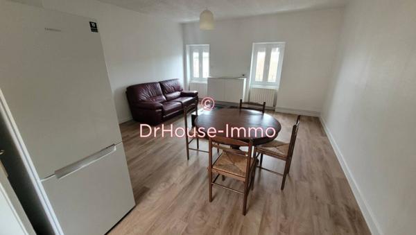 Appartement à louer 3 pièces de 83 m²