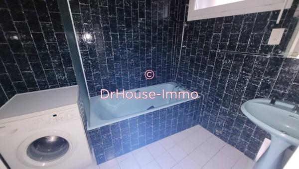 Appartement à louer 3 pièces de 83 m²