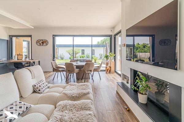 Maison à vendre 927 380 € Le Haillan 6 p 149 m² DPE A