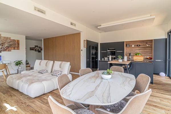 Maison à vendre 927 380 € Le Haillan 6 p 149 m² DPE A