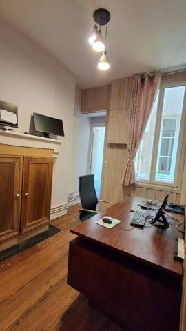 Location Chatrons 2 chambres un bureau