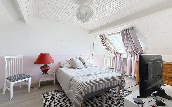 Maison à vendre    6 pièces • 155 m2 Villecresnes