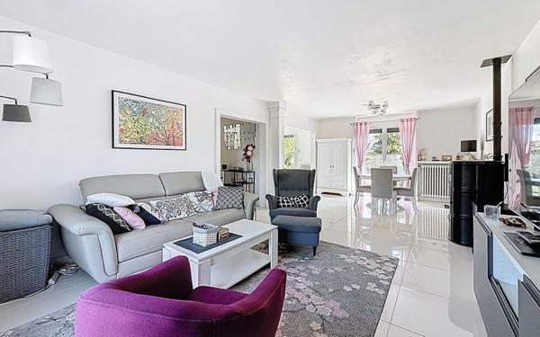 Maison à vendre    6 pièces • 155 m2 Villecresnes