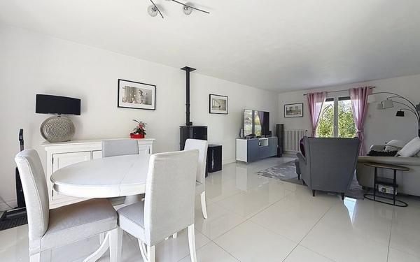 Maison à vendre    6 pièces • 155 m2 Villecresnes