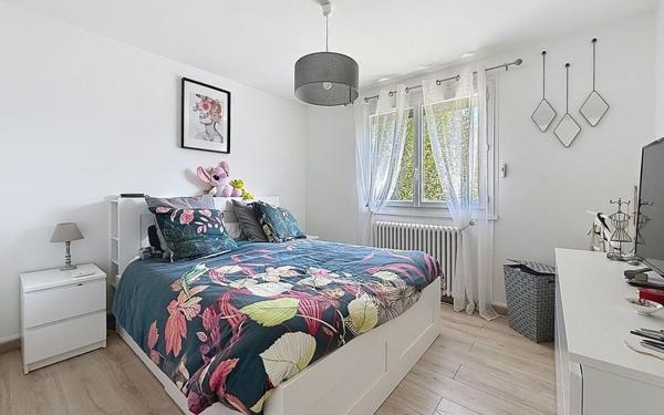 Maison à vendre    6 pièces • 155 m2 Villecresnes