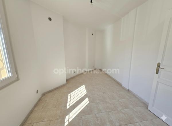 Appartement T3 rénové – Rez-de-chaussée – Port-de-Bouc – 100 m de la mer – Libre de locataire