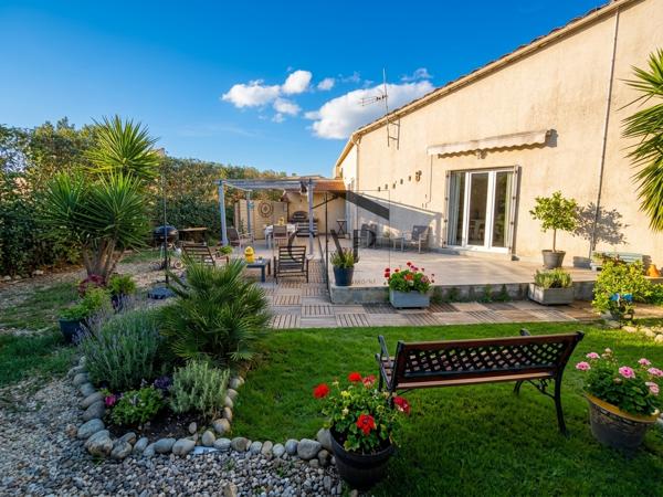 Ghisonaccia (20240) Belle villa individuelle T4 de 140m² rénovée avec jardin et double terrasse à deux pas de la mer