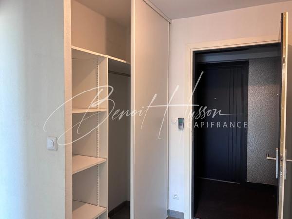Appartement T2 de 42.86m² avec balcon de 5.48m² (parking inclus)