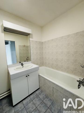 Location appartement 3 pièces 60 m² Corbeil-Essonnes