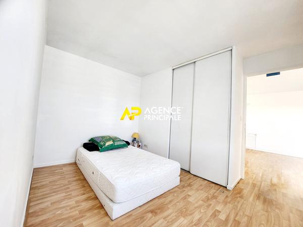 Hyper Centre-Ville d'ARGENTEUIL, appartement 2 pièces, 1 chambre, box et balcon à 6 minutes à pieds de la gare . €171 200 ** - Référence 4457
