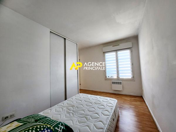 Hyper Centre-Ville d'ARGENTEUIL, appartement 2 pièces, 1 chambre, box et balcon à 6 minutes à pieds de la gare . €171 200 ** - Référence 4457