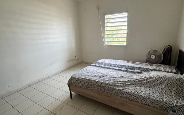 Immeuble à vendre    8 pièces •  Koungou