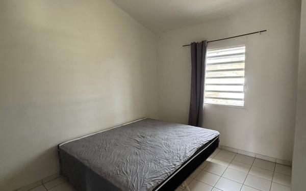 Immeuble à vendre    8 pièces •  Koungou