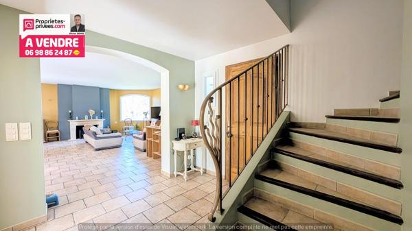 BELLE VILLA RECENTE de 215 m² Hab; 160 m² + 2 PIECES 50 m². CALME ET RESIDENTIEL