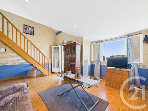 Appartement F2 Bis à vendre  2 pièces - 64,43 m2 TRAPPES - 78