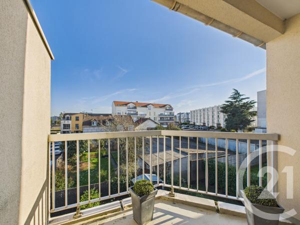 Appartement F2 Bis à vendre  2 pièces - 64,43 m2 TRAPPES - 78