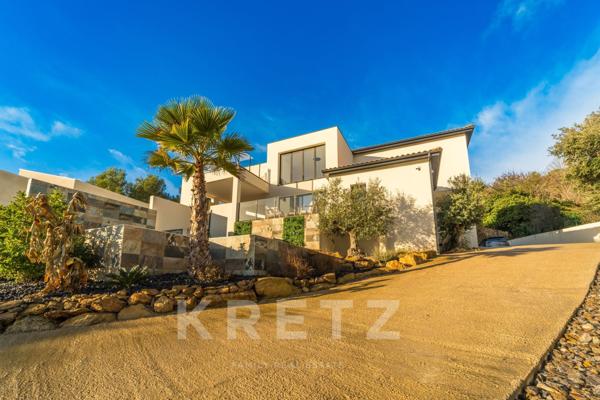 Villa contemporaine avec vue panoramique