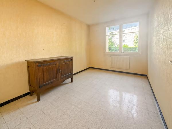 Appartement à vendre 169 000 € Marseille 12 4 p 74 m² DPE D