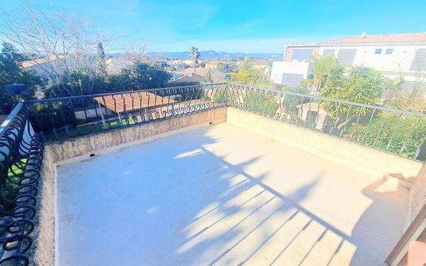 Maison à vendre    6 pièces • 150 m2 Six-Fours-les-Plages