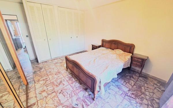 Maison à vendre    6 pièces • 150 m2 Six-Fours-les-Plages