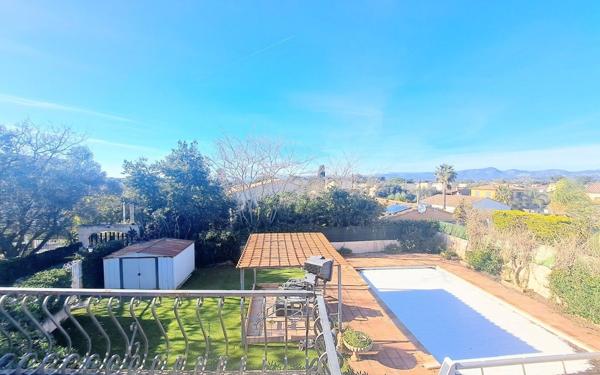 Maison à vendre    6 pièces • 150 m2 Six-Fours-les-Plages