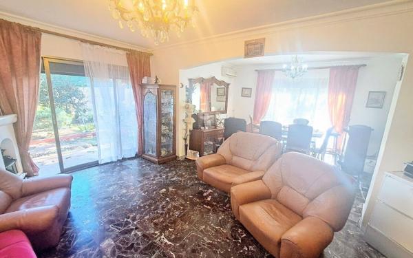 Maison à vendre    6 pièces • 150 m2 Six-Fours-les-Plages