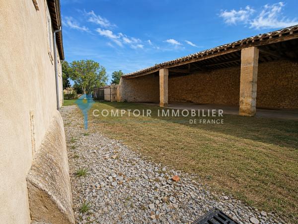 Maison de village
                                                                                                                                                                                                                                                                                                                        4 pièce(s)                                                                                                                                                                                                          3 chambre(s)                                                                                                                                                                                                          107  m²