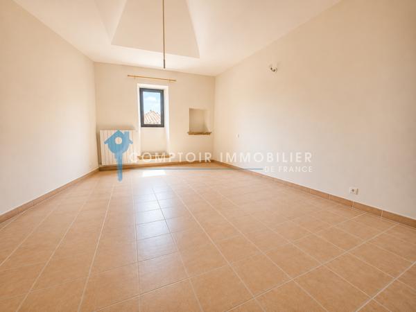 Maison de village
                                                                                                                                                                                                                                                                                                                        4 pièce(s)                                                                                                                                                                                                          3 chambre(s)                                                                                                                                                                                                          107  m²