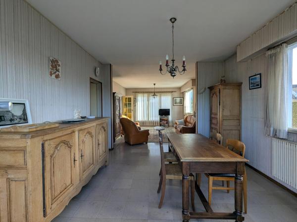 Jolie pavillon centre