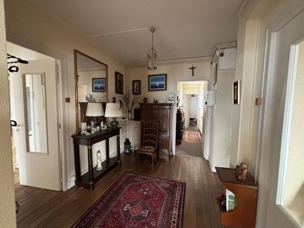 Appartement 5 pièces - 121 m²