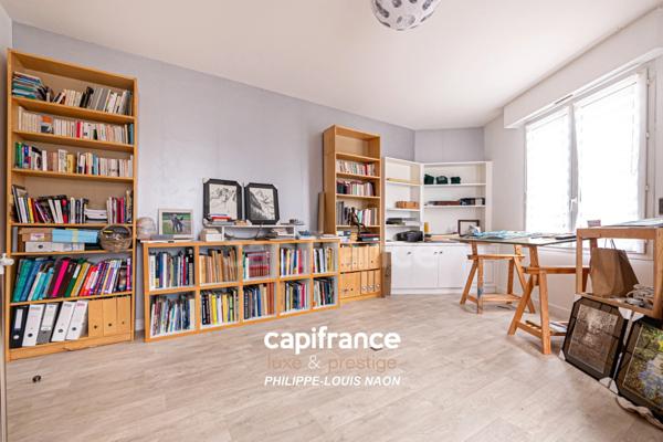 AUX PORTES DU MANS - SPLENDIDE VILLA DE 230m2 AVEC PISCINE