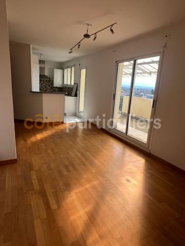 Vente
                Appartement63 m² - 3 Pièces -
                    TARBES (65000)