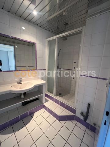 Vente
                Appartement63 m² - 3 Pièces -
                    TARBES (65000)