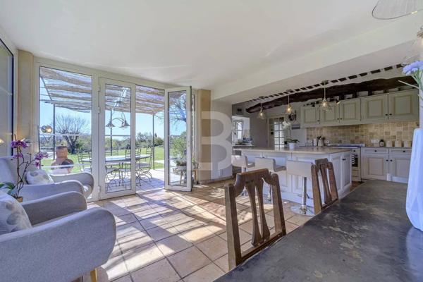 Co- exclusivité - Magnifique Bastide avec piscine à vendre à Mouans Sartoux