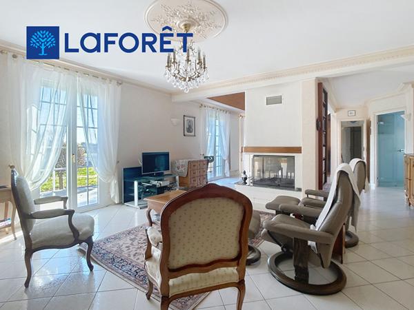 Achat maison près de PLOUHINEC - 6 pièce(s) - 130 m² - 420 000 €