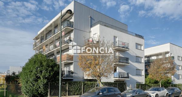 À vendre Studio 25 m² - Corbeil-essonnes 91100