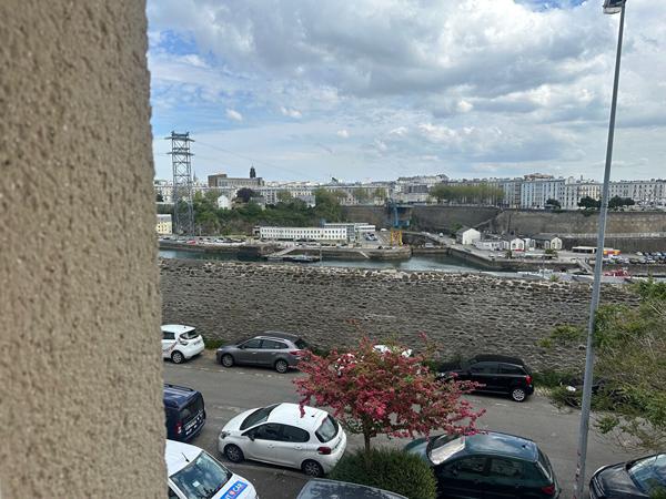 APPARTEMENT T1 A VENDRE BREST RECOUVRANCE